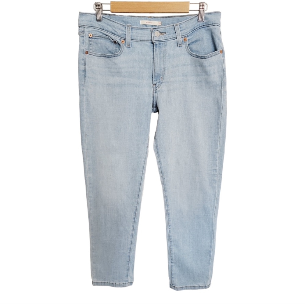 Levi's Boyfriend Jeans in Slate Era Light Indigo - Picture 5 of 14